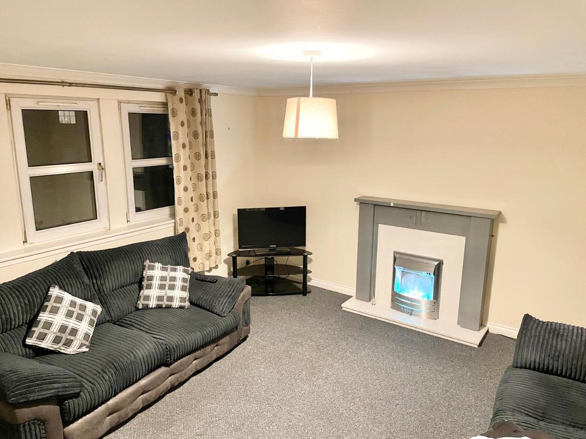 Modern 2 bed flat, private parking&sec entry Lejlighed Gourock Eksteriør billede