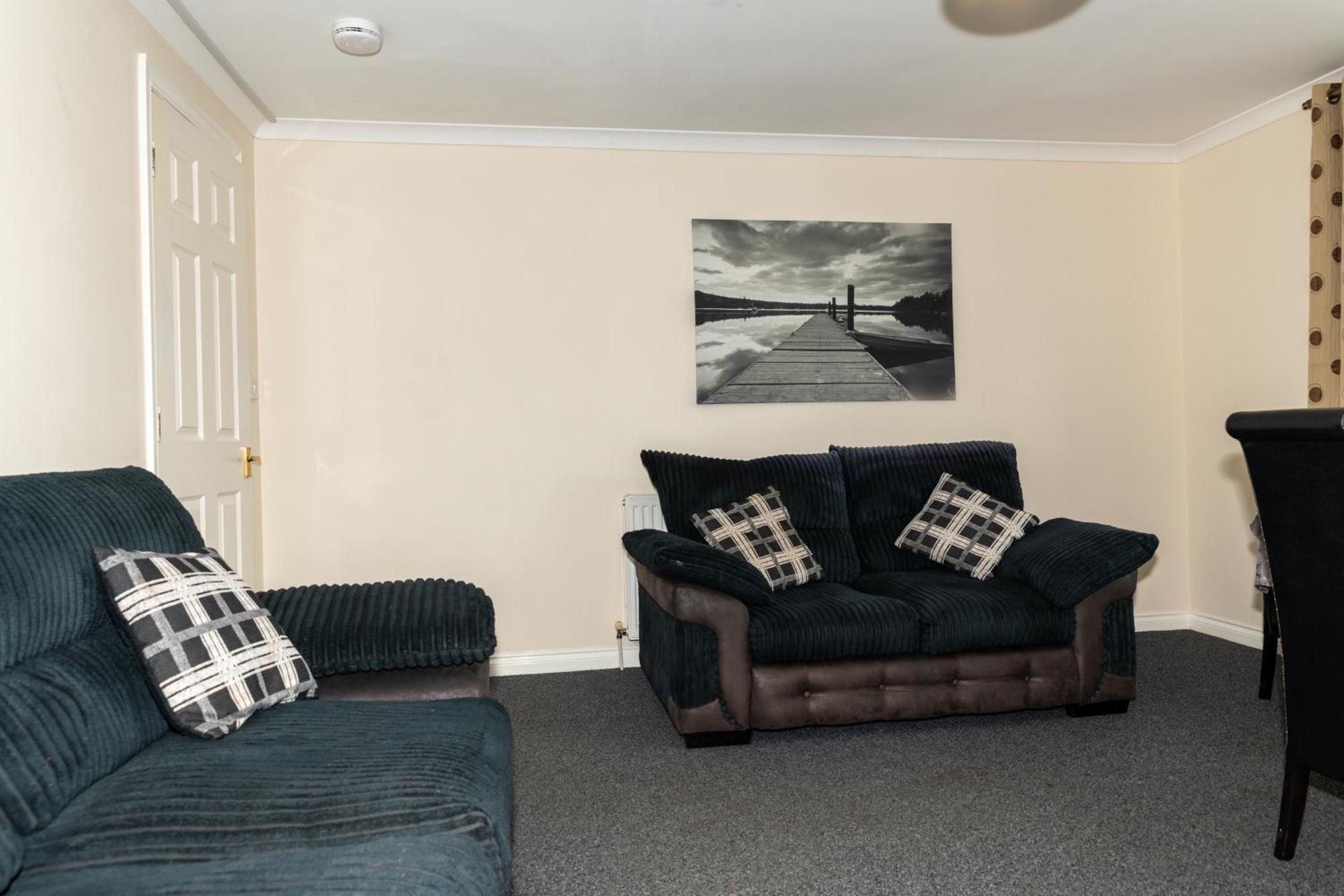 Modern 2 bed flat, private parking&sec entry Lejlighed Gourock Eksteriør billede